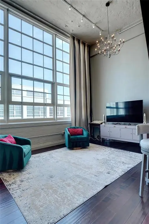 2600 W 7th Street #1807, Fort Worth, TX 76107