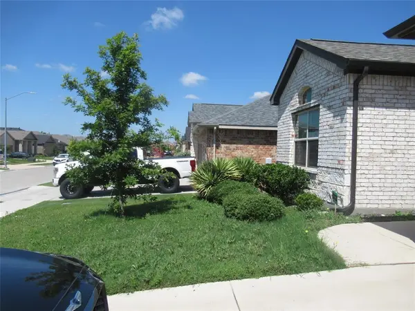 9604 Hickory Knob Drive, Fort Worth, TX 76108