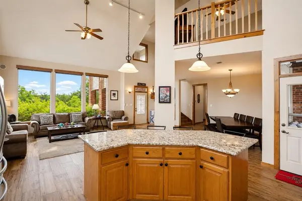 350 Castle Harbour Drive, Graford, TX 76449