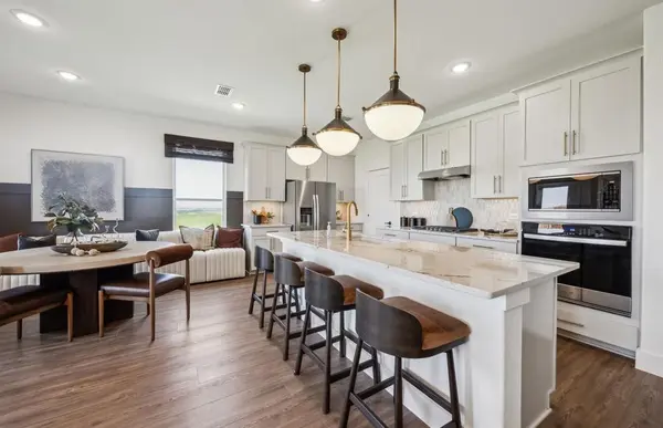 425 Avian Way, Godley, TX 76044