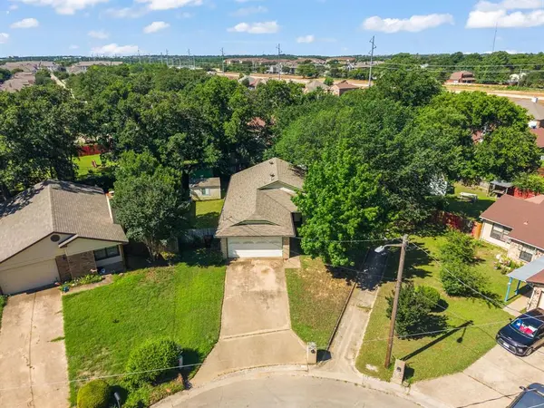 2804 Weston Drive, Denton, TX 76209