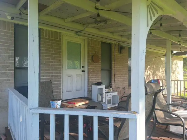 225 Linney Lane, Beeville, TX 78102