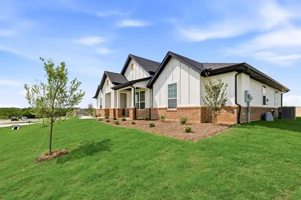 116 Park Hurst Drive, Boyd, TX 76023