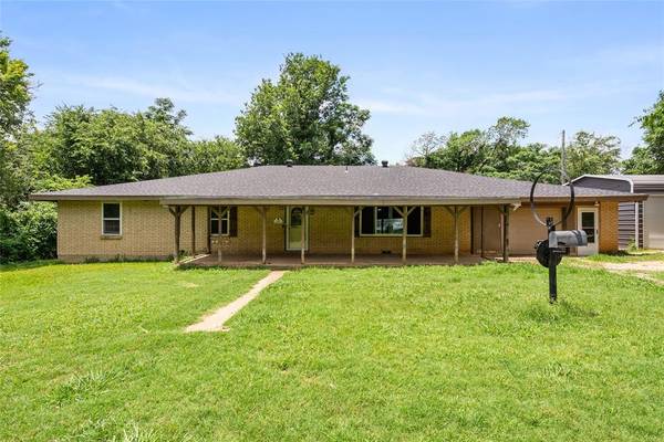 2417 N County Road 810, Alvarado, TX 76009