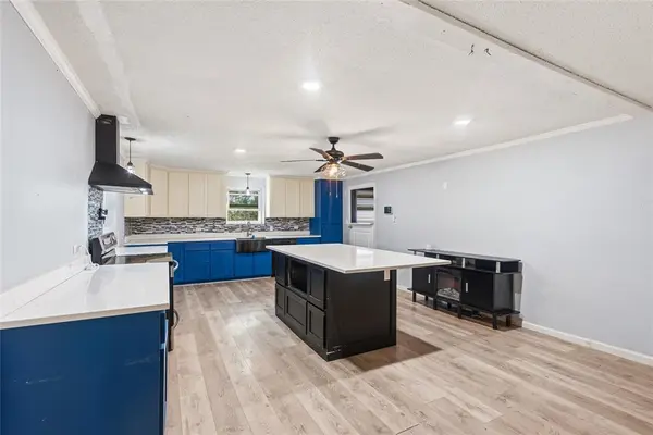 2417 N County Road 810, Alvarado, TX 76009