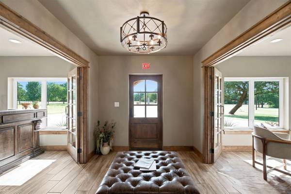 4711 S Highway 281, Mineral Wells, TX 76067