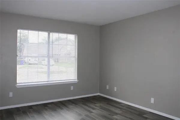 526 Glen Cove Street #528, Seagoville, TX 75159