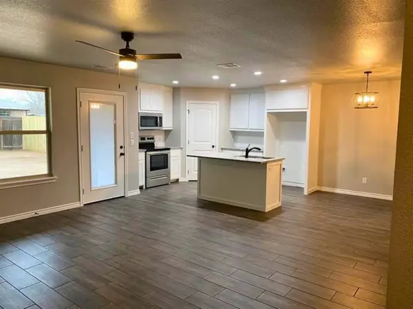 220 St Charles Drive #A, Springtown, TX 76082