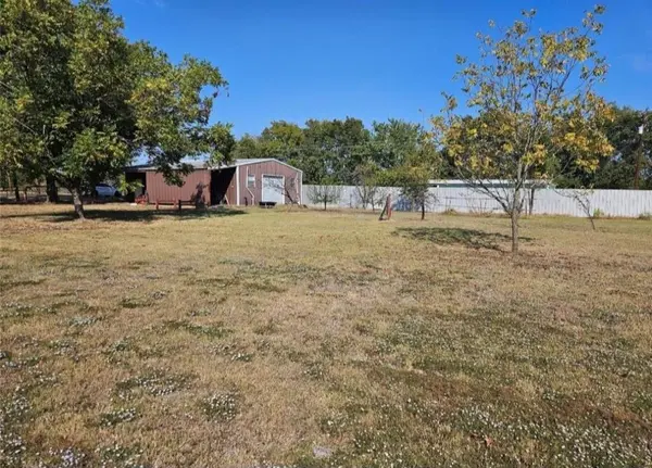 1347 Farm Road 38 S, Brookston, TX 75421