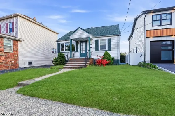 629 Erudo St, Linden City, NJ 07036