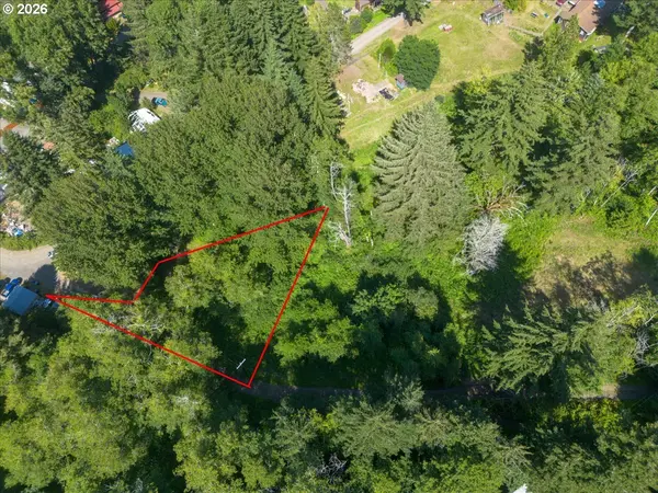 34 N Labsch ST, Otis, OR 97368
