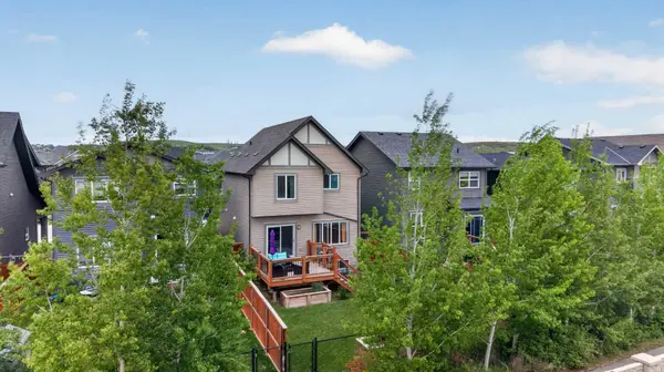 51 Buckskin WAY, Cochrane, AB T4C 2P1