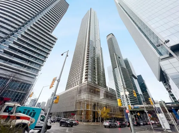 10 York ST #4105, Toronto C01, ON M5J 0E1