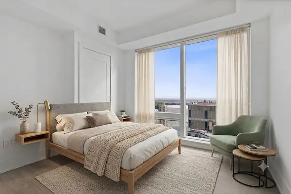 10 York ST #4105, Toronto C01, ON M5J 0E1