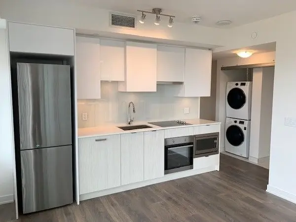 195 Redpath AVE #1903, Toronto C10, ON M4P 0E4