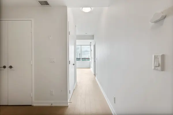 120 Bayview AVE #S308, Toronto C08, ON M5A 0G4