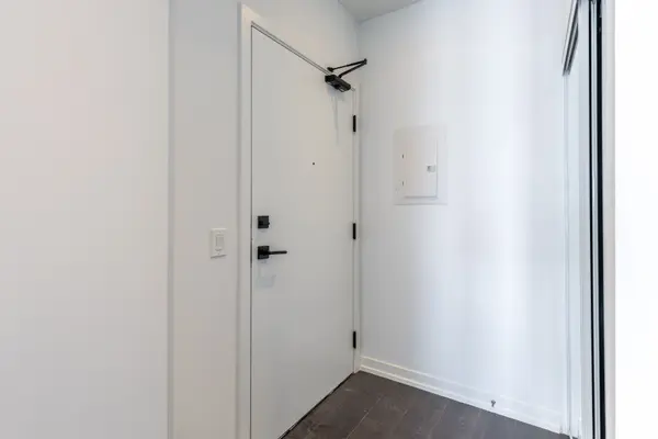 55 Mercer ST #2911, Toronto C01, ON M5V 3W2