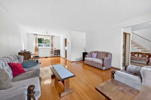 49 Kentish CRES, Toronto E07, ON M1S 2Z3