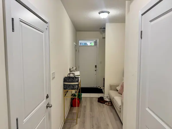 1559 Moonseed PL, Milton, ON L9E 1V4
