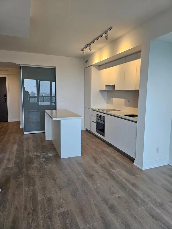 4015 The Exchange ST #1503, Mississauga, ON L5B 0N4