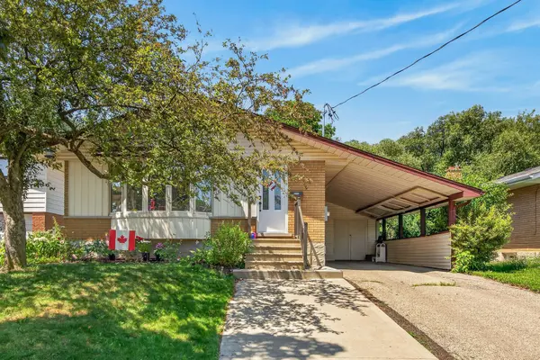 33 Ruskview RD, Kitchener, ON N2M 4S1