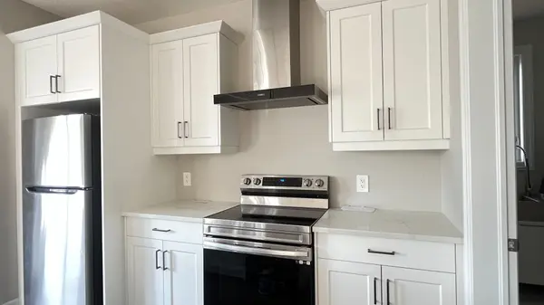 80 Aspen CIR, Thames Centre, ON N0M 2P0
