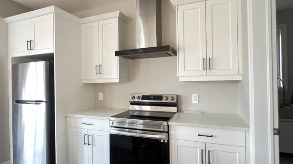 80 Aspen CIR, Thames Centre, ON N0M 2P0