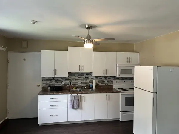 496 Elizabeth ST #2, South Bruce Peninsula, ON N0H 1P0