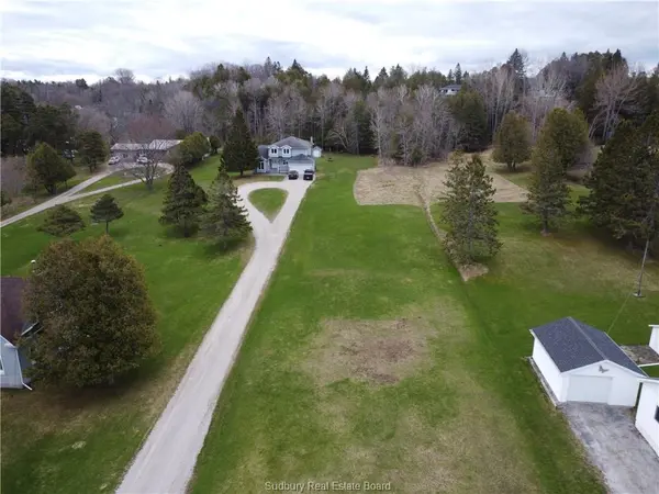 29 Hall ST, Gore Bay, ON P0P 1H0