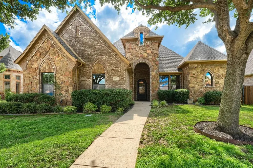 8009 Canyon Oak Drive, North Richland Hills, TX 76182