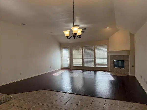13401 Roadster Drive, Frisco, TX 75033