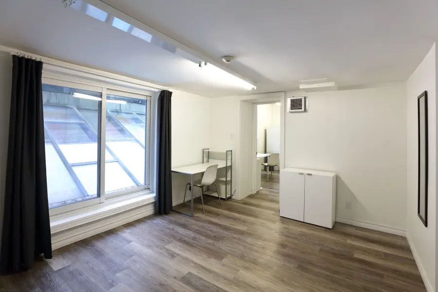 328 330 Queen ST W #2nd Fl, Toronto C01, ON M5V 2A2