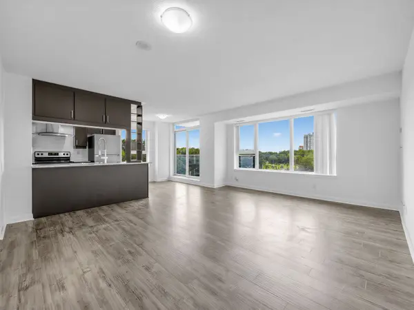25 Town Centre CT #808, Toronto E09, ON M1P 0B4