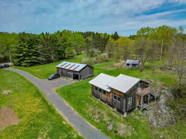 315 Lorimer Lake RD, Mcdougall, ON P2A 2W7