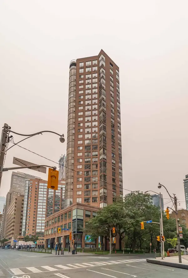 44 St Joseph ST #2305, Toronto C01, ON M4Y 2W4