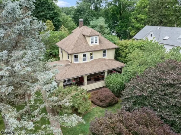 71 Cherry Ln, Ramsey Boro, NJ 07446