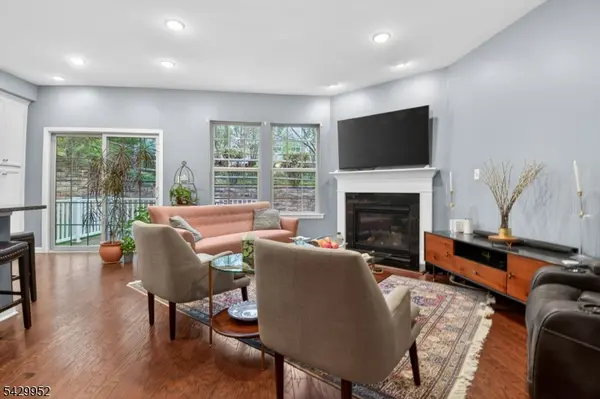 104 Albert Ct, Randolph Twp., NJ 07869