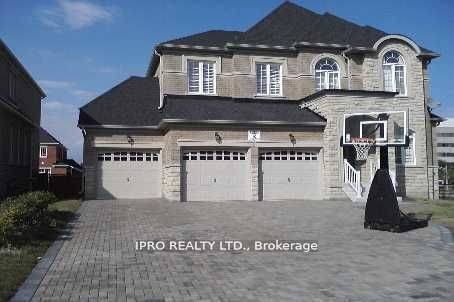 5116 Summersky CT, Mississauga, ON L5M 0R3