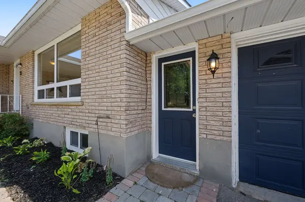 13 Downey AVE, New Tecumseth, ON L9R 1J7