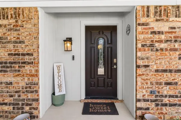7025 Constitution Drive, Watauga, TX 76148
