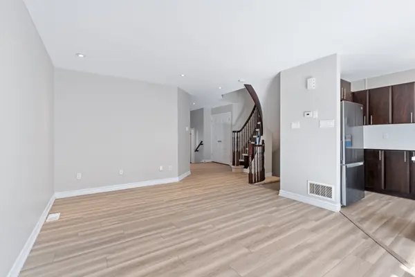 245 SILVERMOON CRES, Orleans - Cumberland And Area, ON K4A 0P8