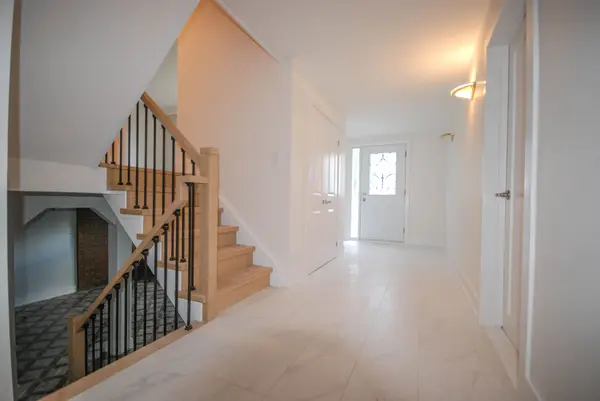 24 Archdekin DR, Brampton, ON L6V 1Y3
