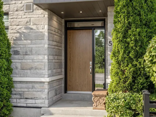 52 South Park RD, Markham, ON L3T 0G6