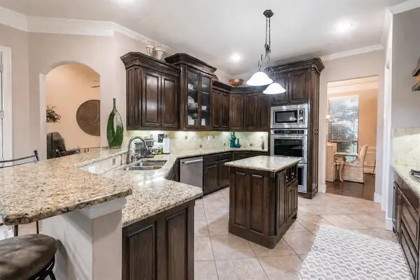 8271 Glenwick Drive, Waxahachie, TX 75167