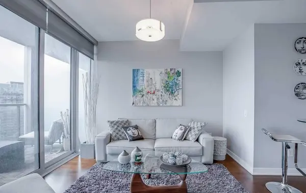 88 Park Lawn RD #2803, Toronto W06, ON M8Y 0B5