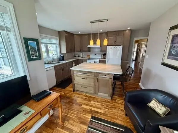 24 Clearwater CRES, Dryden, ON P8N 3H9
