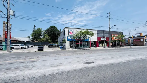 2814 Lakeshore BLVD W #2, Toronto W06, ON M8V 1H7