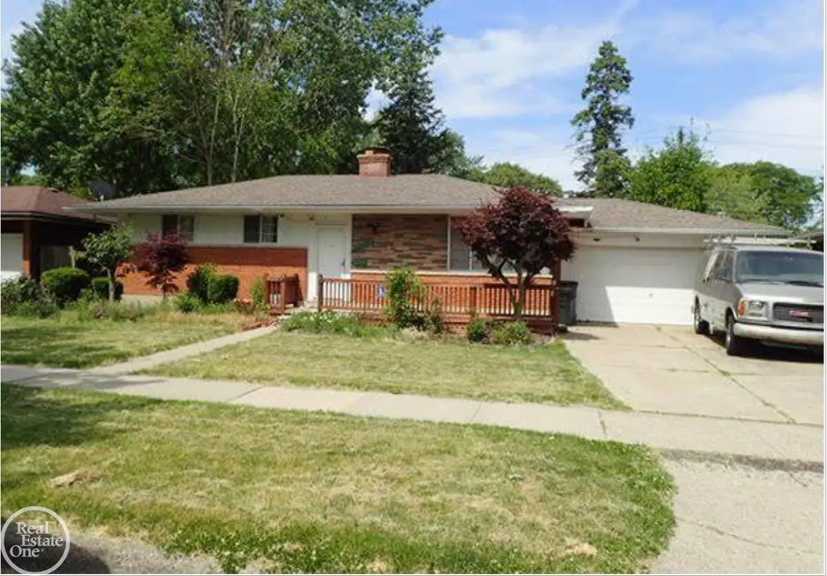 36269 Oakshire ST, Clinton Twp, MI 48035