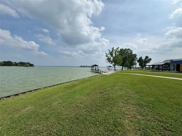 5000 Waterfront Road #126, Kerens, TX 75144