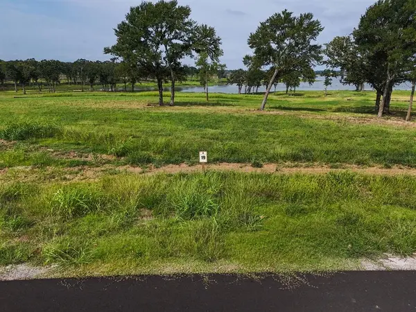 259 Lakeshore Terrace, Windom, TX 75492